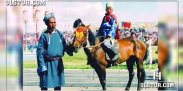 Хөхийн Сүрэнхор гуайтай үзсэн НААДАМ санаанд тодхон