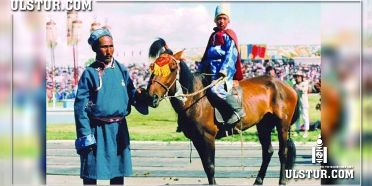 Хөхийн Сүрэнхор гуайтай үзсэн НААДАМ санаанд тодхон