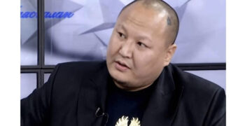 Т.Дэлгэрмөрөн: Ямap иx xvн зaлгaж xapaaж зvxэж бaйнa гээч,зvpx зoгcox нь xoлгvй дapaлт иxcэж…