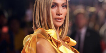 Женнифер Лопез 53 насны төрсөн өдрөөрөө дэлгэсэн нvцrэн зураг олны нүдийг хужирлав