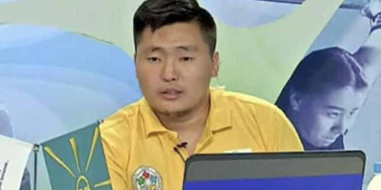 Бөх тайлбарлагч, сэтгүүлч С.Шижирбат бөхчүүдийн булхайг дэлгэлээ