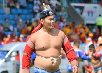 Э.Энхбат агсны гэргий: Охин минь аавынхаа хувцасыг өмсөөд салахгүй байгаа