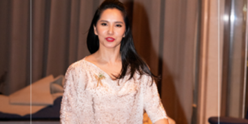 Жүжигчин Гэрэлцэцэг нандин үрийнхээ зургийг ил гаргав