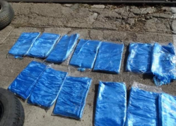 Монгол эмэгтэй дугуйнд ‘260 хадаг нууж’ Оросын хилээр нэвтрэхийг завдан саатуулагджээ