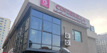 Синдерелла эмнэлэгт филлер тариулсан эмэгтэйн өрөөсөн нүд сохорч хараагаа алджээ