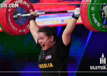 Алтан охин мөнгөн медаль хүртэж Дэлхийн аваргын хос медальтан боллоо