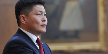 Х.Нямбаатар Meta-ийн захиралтай уулзаж, хамтарч ажиллахаар болсон хэмээн худал жиргэж онигоо болов