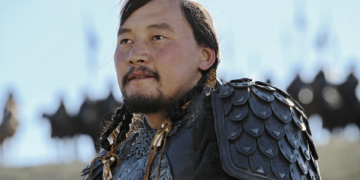 Жүжигчин Амараа кино зураг авалтаар иргэдийг залuлсан гэх асуудалдаа тайлбар мэдээлэл хийлээ