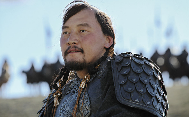 Жүжигчин Амараа кино зураг авалтаар иргэдийг залuлсан гэх асуудалдаа тайлбар мэдээлэл хийлээ