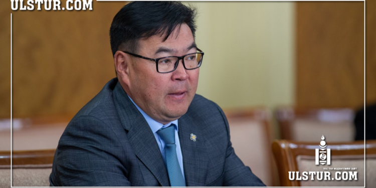 Ц.Анандбазар: АИ-92 шатахуун Приус унадаг ажилгүй нөхдийн хэрэглээ