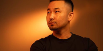 O.Мөнхжин: Хориход ороход амьдрал зогсов…