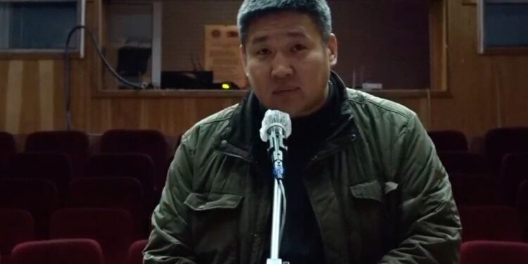 Хөгжлийн банкны гүйцэтгэх удирдлагууд компаниудад зээл гаргаж өгөнгүүтээ эхний орсон мөнгийг нь өөрсдөө хувааж авдаг байсан талаар маш ноцтой баримт