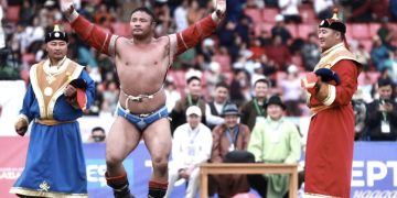 Шуурхай: М.Бадарчид унасан дараах бөхчүүд цол нэмэхээр болж, түүнийг 40 саяар торгоно