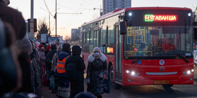 Маргаашнаас автобуснууд хүнийг толгой дараалан тоолдог төхөөрөмжтэй болно