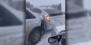 Хөшгийн хөндийн хурдны зам дээр 17 машин осолдсоны улмаас нислэгийн хуваарьт өөрчлөлт оржээ