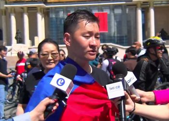 Дугуйтай аялагч Б.Очирваань: Хүсэл мөрөөдлөө биелүүлээд эх орондоо эргэн иржээ