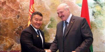 А.Лукашенкогийн мөнгө угаадаг “Белаз” компанийн Монгол дахь борлуулагчаар Х.Баттулгын найз Япринцев, туслах М.Отгонжаргал нар ажилладаг гэж EUREPORTER мэдээлжээ