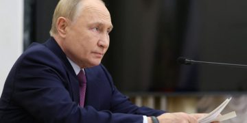 Путин цөмийн зэвсгээ ашиглах нөхцөлд өөрчлөлт оруулах санал гаргажээ