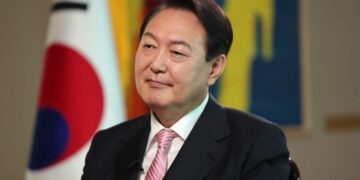 БНСУ-ын Ерөнхийлөгч Юн Сок Ёл гэж хэн бэ?